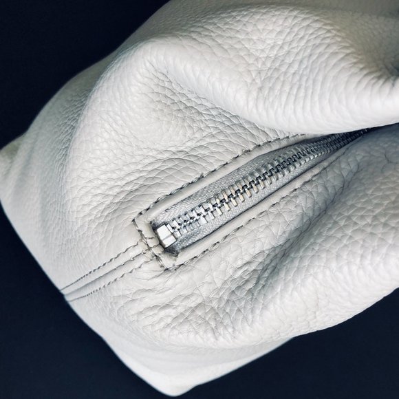 VINCE CAMUTO "Rhys" Leather Tote/Shoulder Bag Large Interior Compartments NWT - Picture 11 of 13